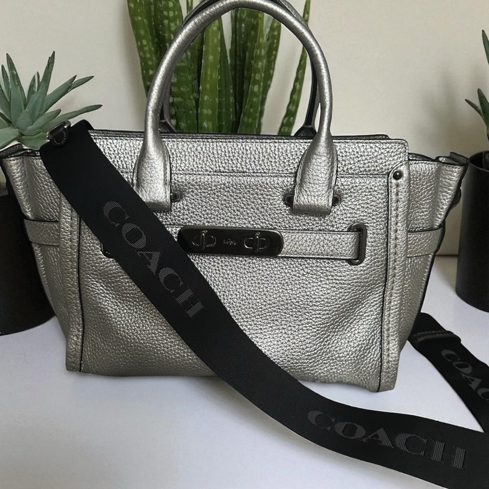 NWT Coach Pebble Swagger 27 Silver Crossbody + NWT Black Webbing Strap/Dust bag